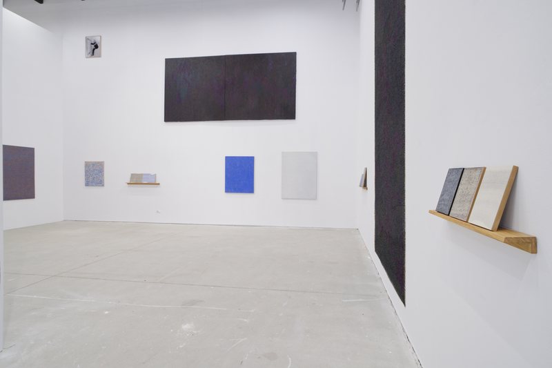 Headnotes - Curated by Schumacher and Hoyos — installation view, Headnotes, Suprainfinit Gallery, 2025